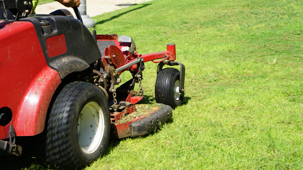 Cutting Edge store garden machinery winter